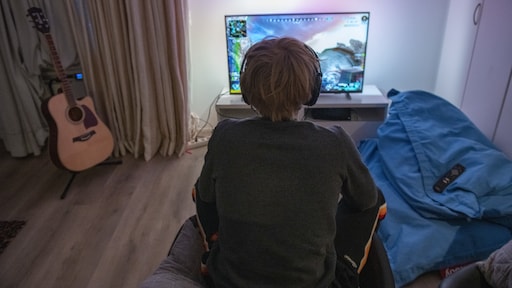 Zo worden tieners geronseld voor duistere zaken als spioneren: 'Begint vaak onschuldig'