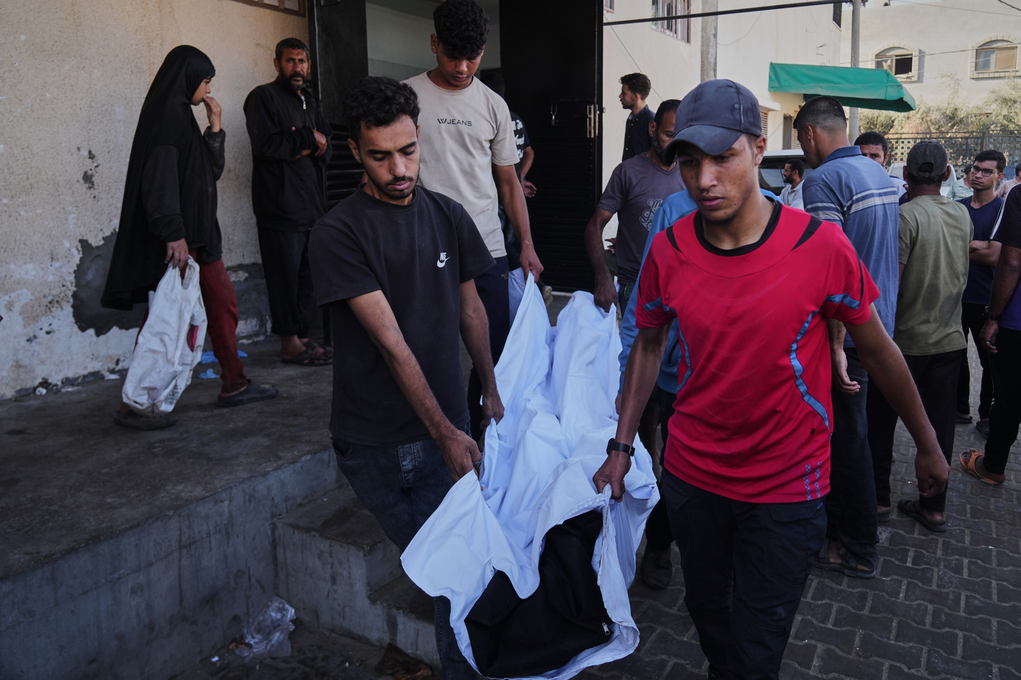 De huidige situatie in Gaza: Palestijnen verliezen dagelijks nog steeds geliefden door Israëlische aanvallen