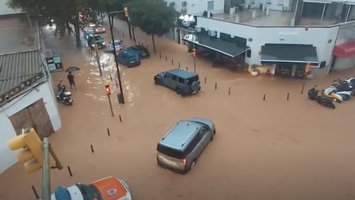 Noodweer Spanje treft Ibiza: 5 gewonden en veel schade, Nederlanders zitten er middenin
