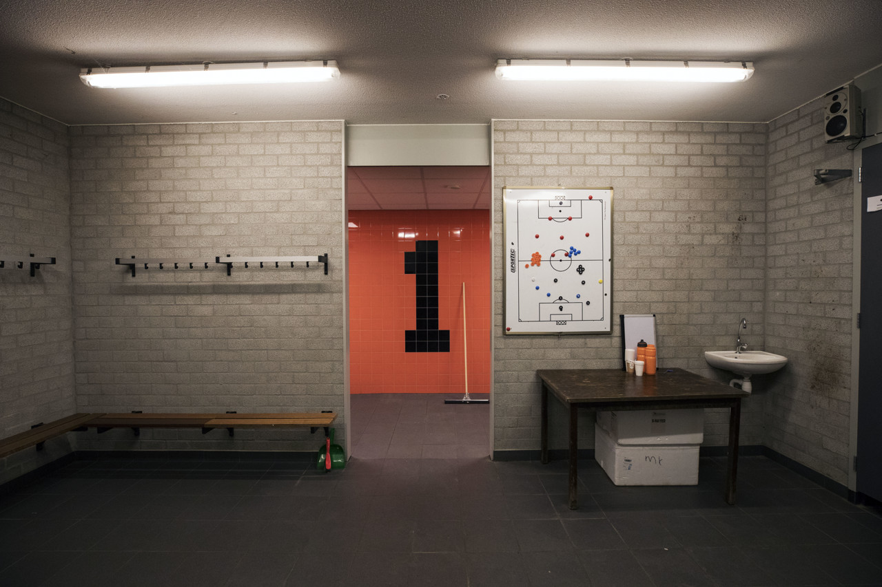 Man uit Vlissingen verdacht van seksueel misbruik minderjarige jongen: ook in kleedkamer gefilmd