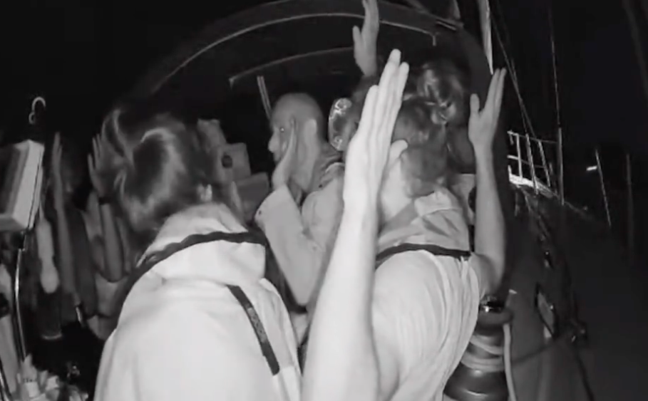 Meerdere schepen Gaza-hulpvloot geënterd door Israël: Nederlanders opgepakt