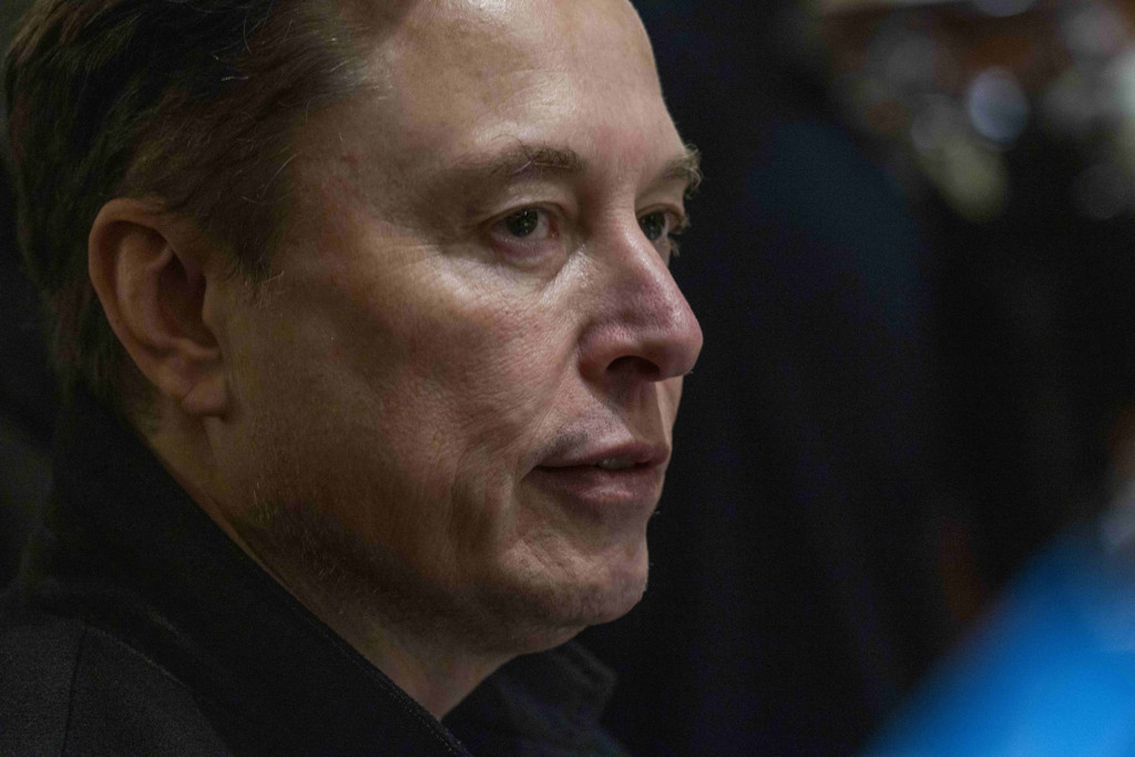 Elon Musk is eerste 'halve biljonair', vermogen van 500 miljard dollar