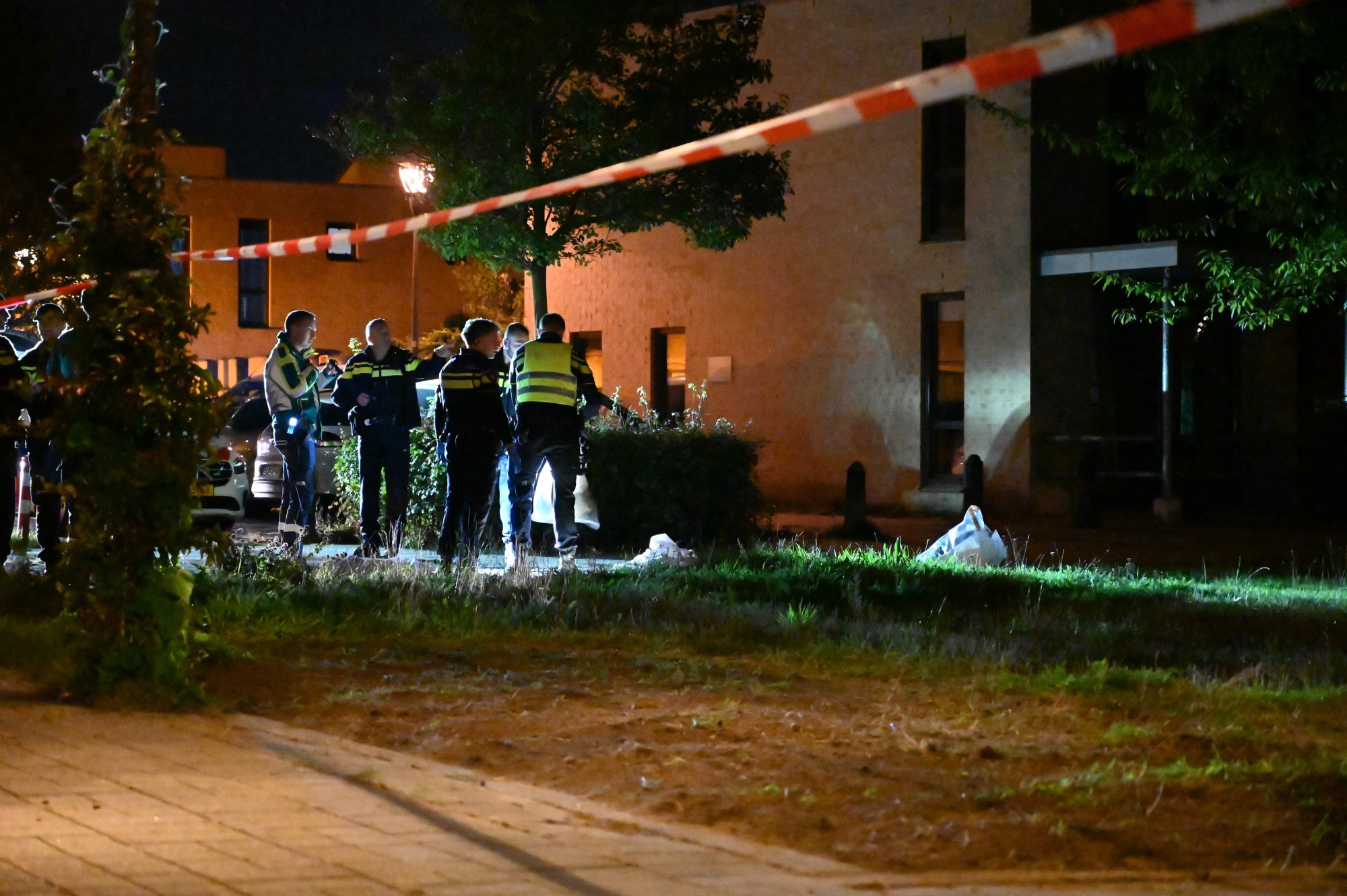 V Lentu na Nizozemskem ženska umrla po napadu z nožem, moški aretiran