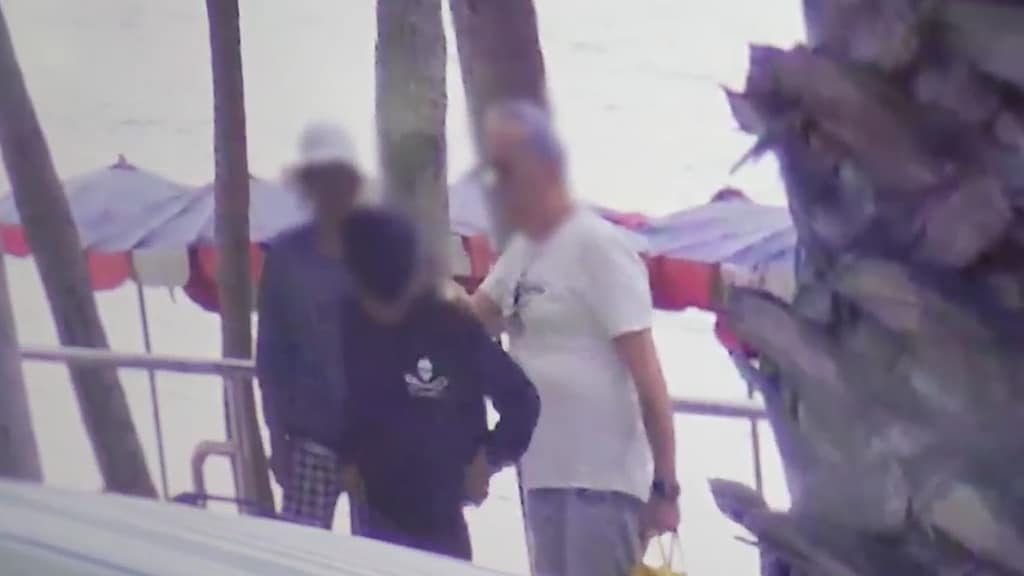 De informant legt op video vast hoe Jos R. kinderen ronselt.