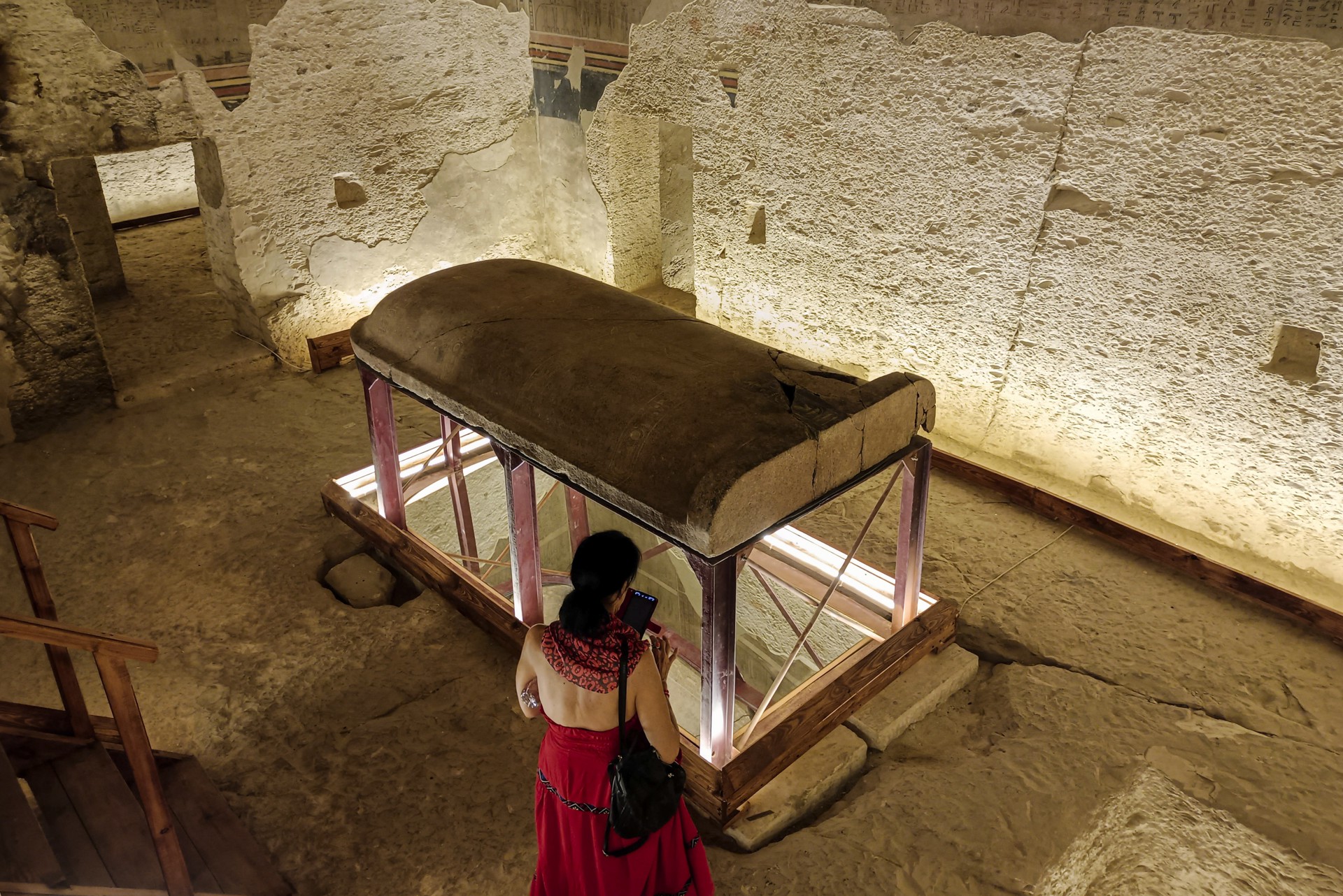 Iconische grafkamer van farao Amenhotep III na 20 jaar restauratie weer toegankelijk	