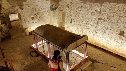 Iconische grafkamer van farao Amenhotep III na 20 jaar restauratie weer toegankelijk