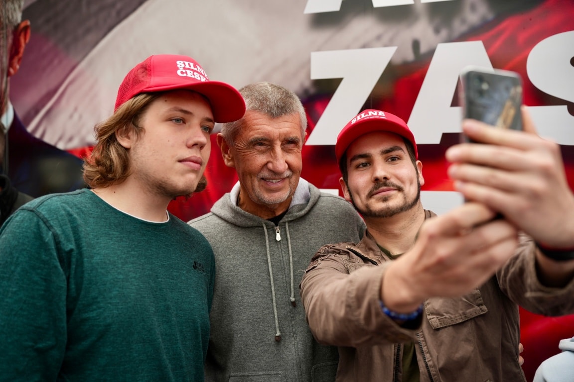 Ruk naar rechts: 'Tsjechische Trump' op koers om premier te worden