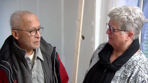 Pim klust al bijna 50 jaar aan huis in Help, Mijn Man Is Klusser!: 'Keuken zit al 19 jaar in de verpakking'