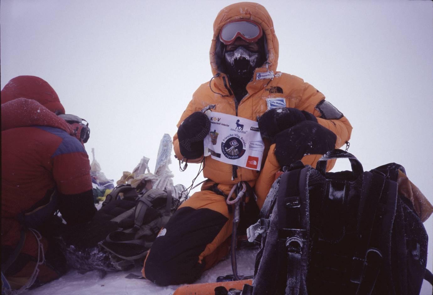 Ervaringsdeskundige over reddingsactie op Mount Everest: 'Blijf dansen'