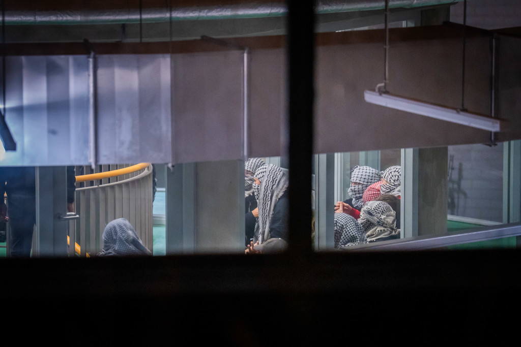 Pro-Palestijns protest Radboud Universiteit duurt voort, ontruiming te gevaarlijk