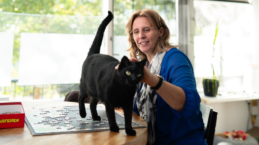 Corine raakte na een echtscheiding dakloos.