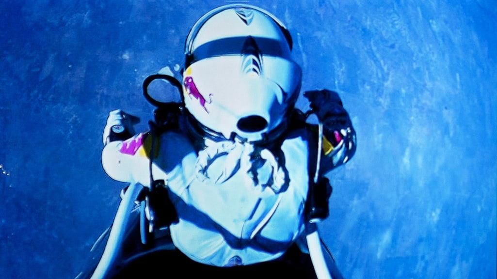 In 2012 werd Baumgartner wereldberoemd met een sprong vanuit de stratosfeer, waarmee hij de geluidsbarrière doorbrak.
