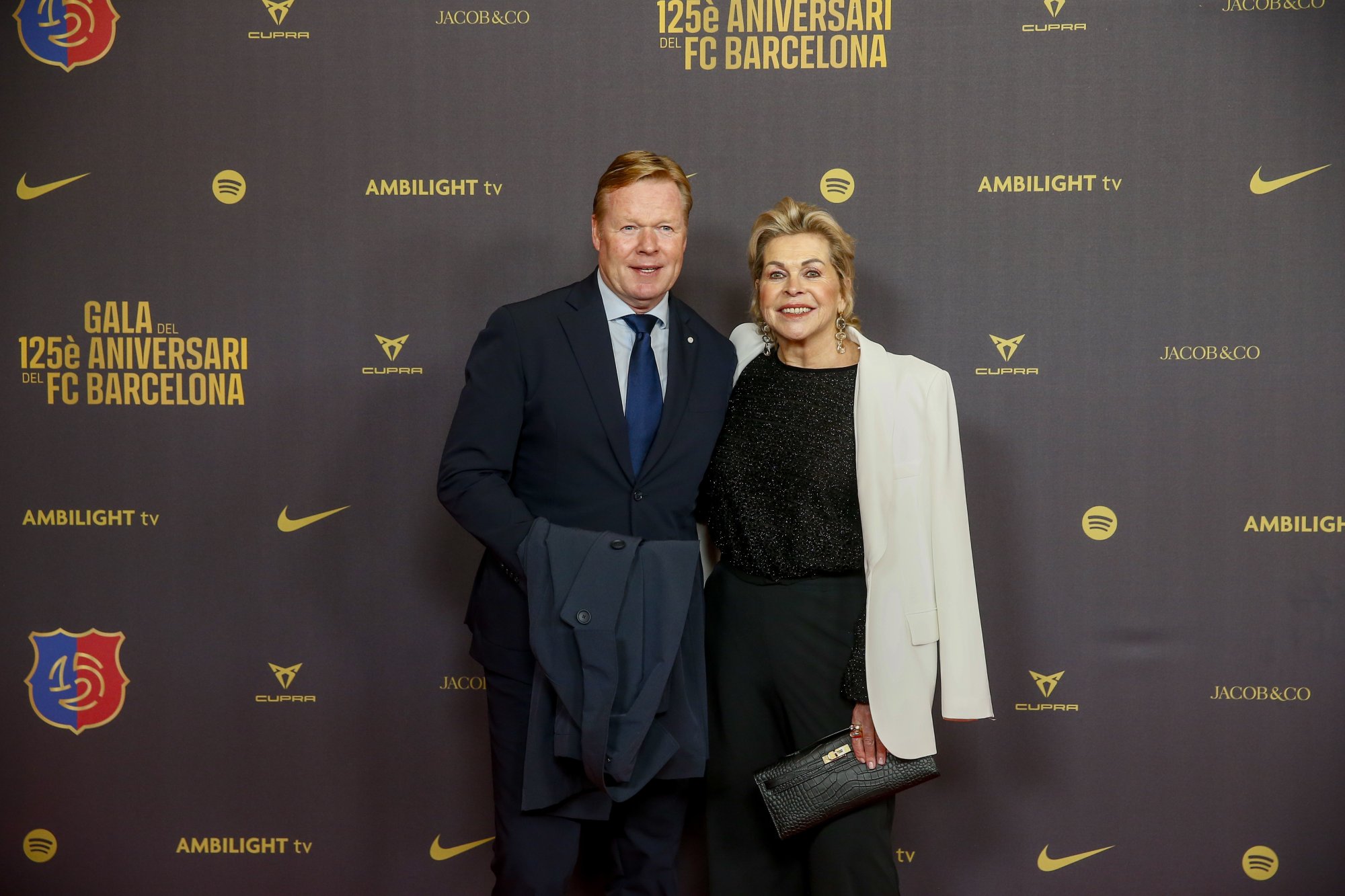 Ronald Koeman afwezig bij Oranje-training vanwege zijn vrouw