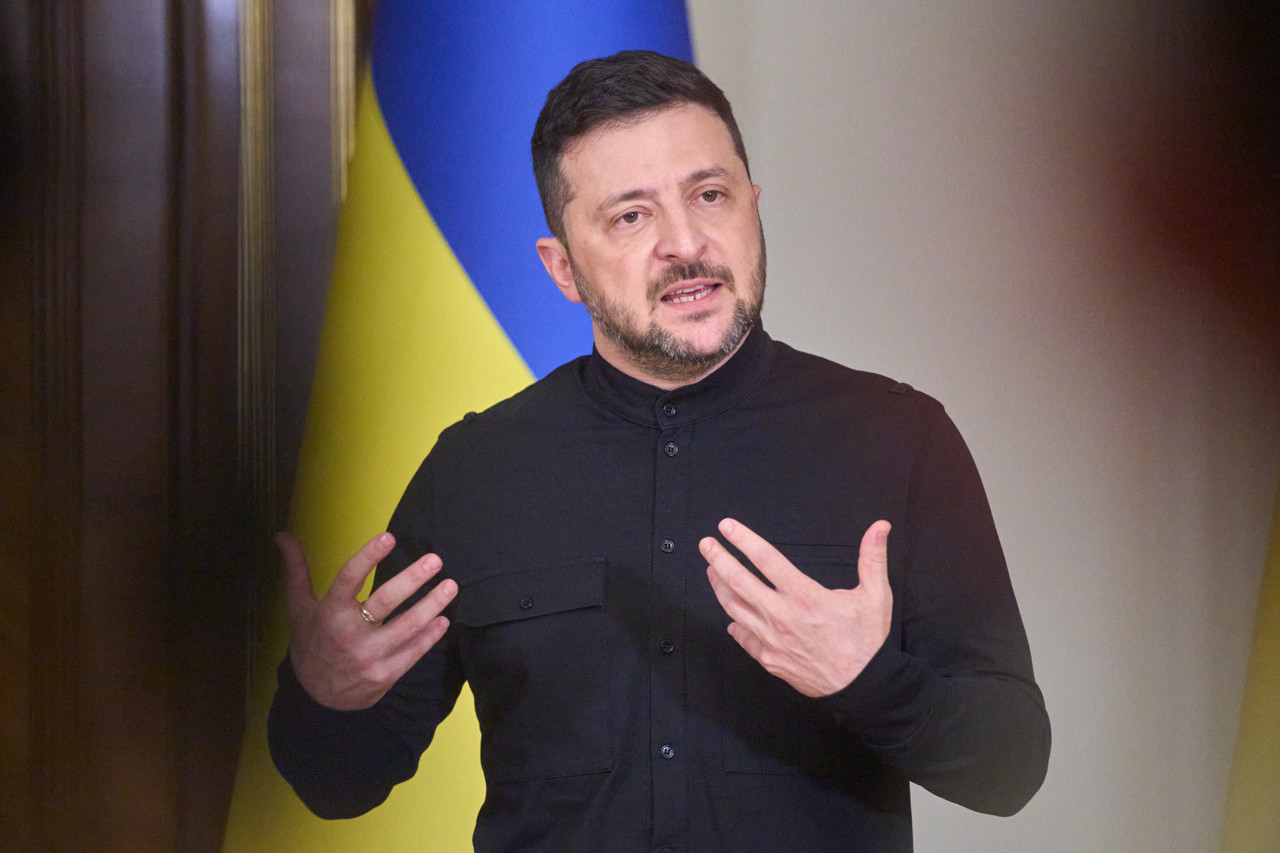 Zelensky belt met Trump en vraagt om ook vredesdeal in Oekraïne te bereiken