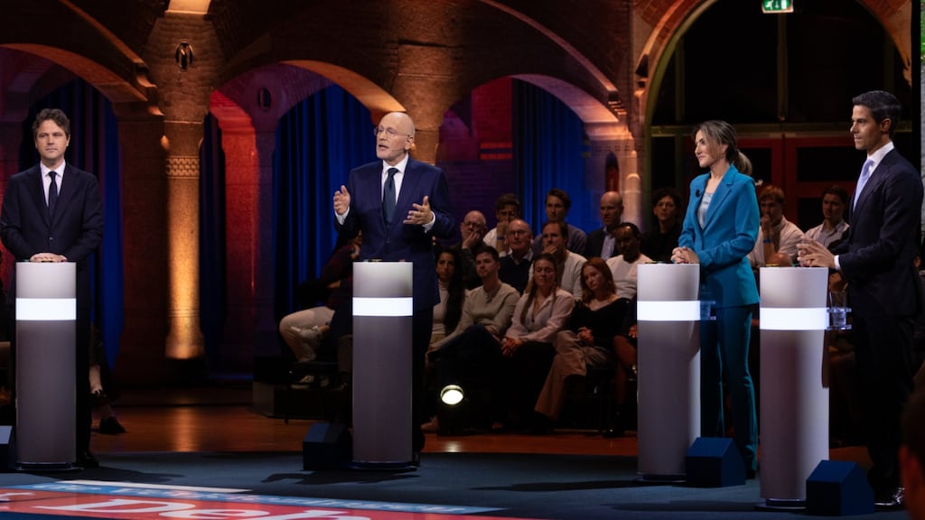 Verhitte discussies en stevige woorden: zo zag het eerste grote tv-debat eruit