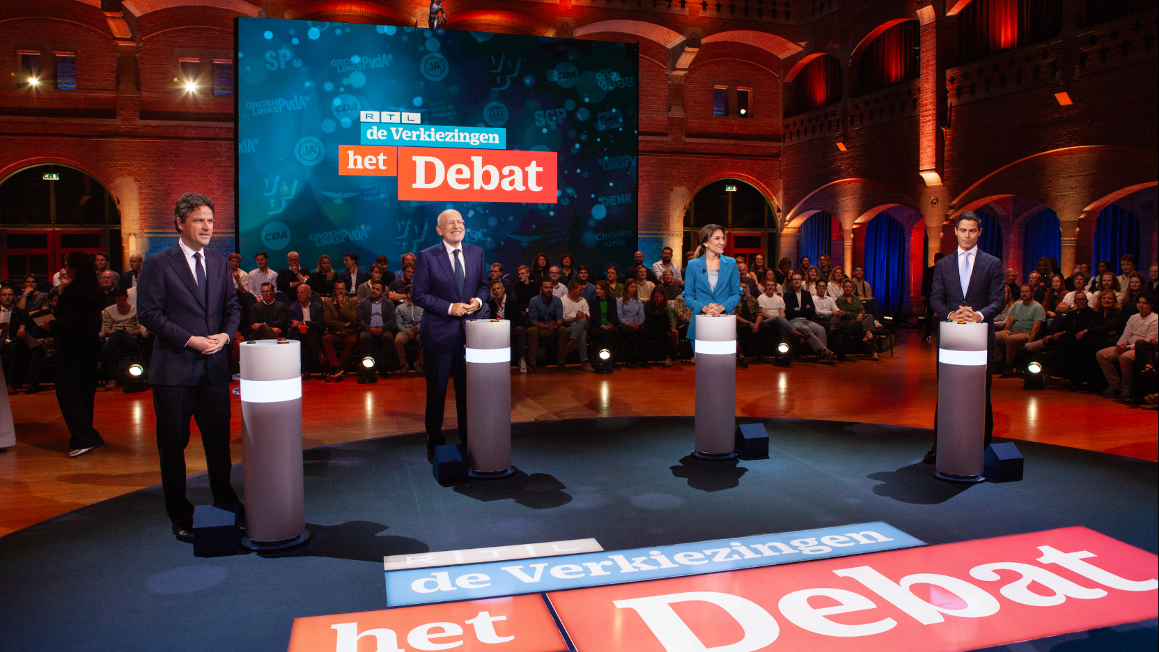 Partijleiders schuldbewust over laag vertrouwen in politiek: 'Zijn allemaal verantwoordelijk'