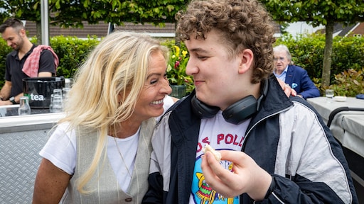 Mariska Bauer verklaart afwezigheid jongste zoon in de spotlights: 'Hoeft allemaal niet zo'