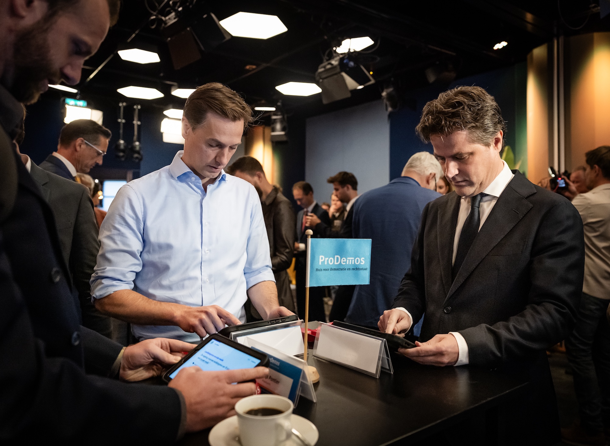 AI-bots geven een 'vertekend stemadvies', wat kun je er wel mee?