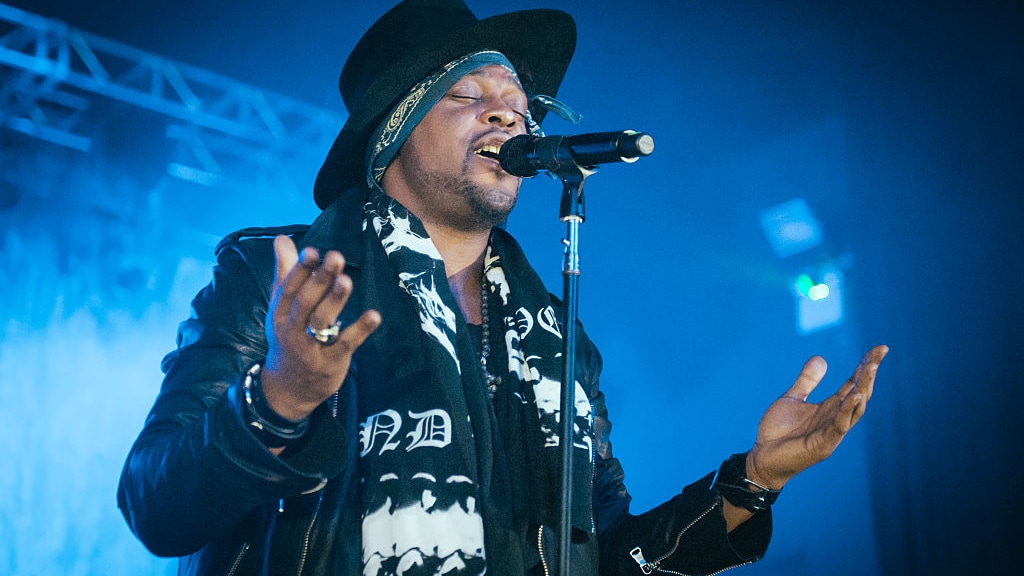 Zoon D'Angelo en Angie Stone dankbaar voor steun na verlies ouders