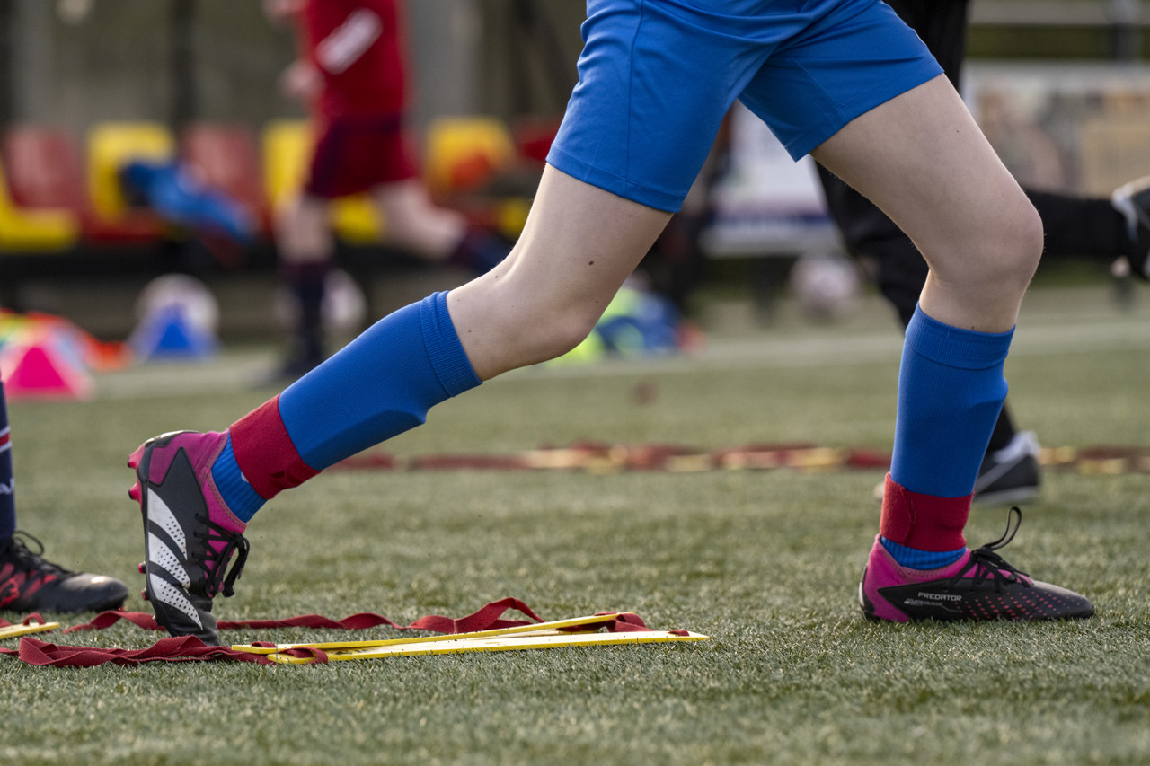 Taakstraf voor ex-jeugdtrainer Vitesse voor seksappjes naar minderjarige