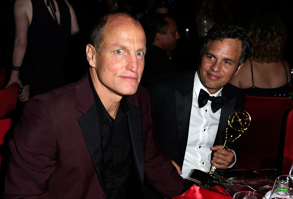 Mark Ruffalo haalde Woody Harrelson uit een bargevecht: 'Trok hem eruit'