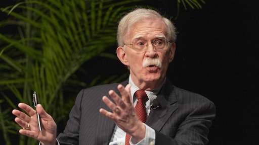 Oud-veiligheidsadviseur John Bolton aangeklaagd: 'Trump wil al jaren van hem af'