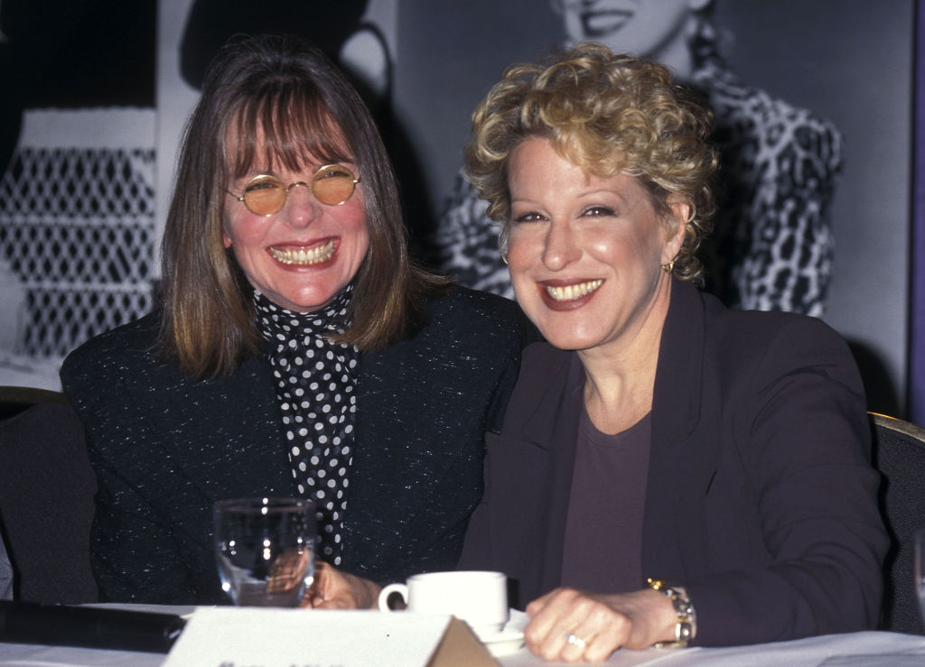 Bette Midler herinnert zich Diane Keaton met een lach en traan