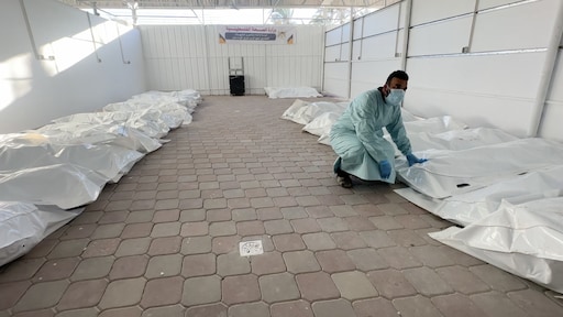 Geblinddoekt, vastgebonden, geëxecuteerd: door Israël overgedragen lichamen wijzen op oorlogsmisdaden