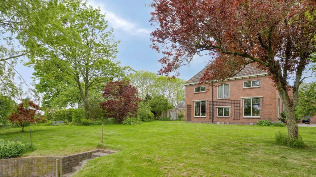 Funda-vondst: een woonboerderij waar je letterlijk op het stro slaapt