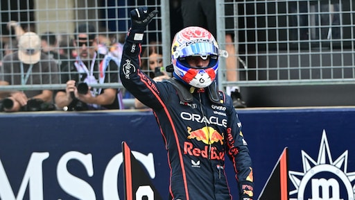 Verstappen wint sprintrace VS, McLarens uitgevallen