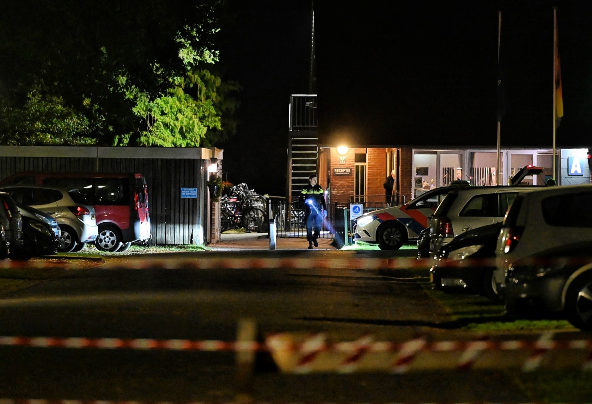 Politie aanwezig op de plek van het incident.