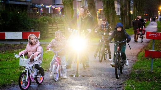 Verkeersorganisaties: fietslampen vaak te fel, wetgeving moet op de schop