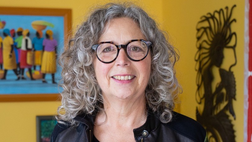 Activist, moeder, overlever: Reina heeft al 40 jaar hiv, en strijdt tegen het stigma