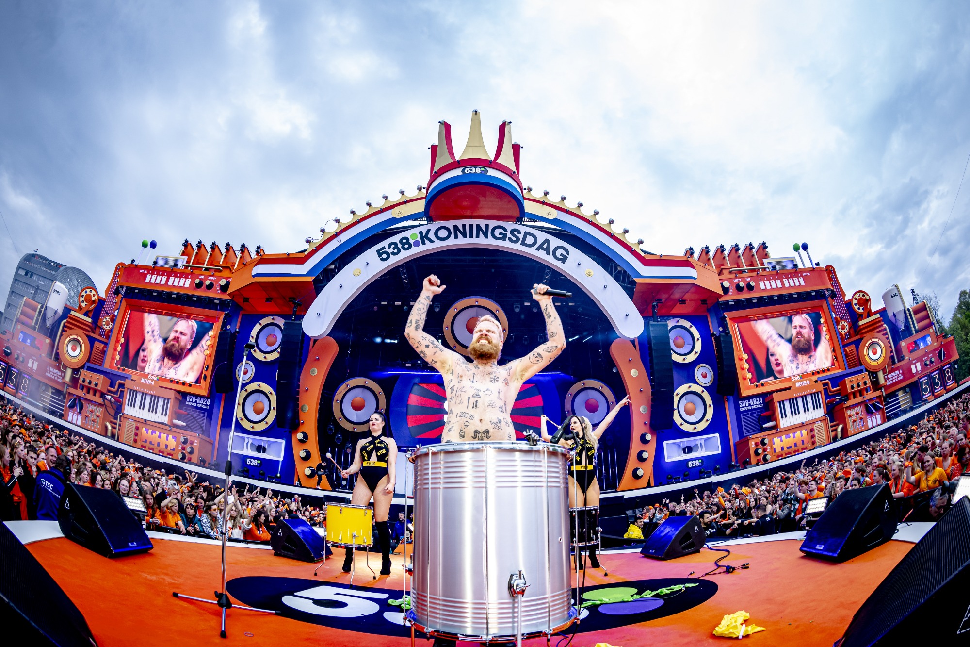 Stefan Jurriens en Giel de Winter bij 538 Koningsdag Breda 2024