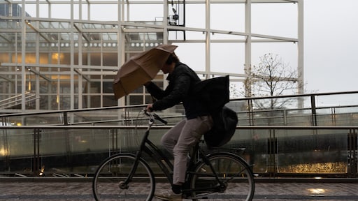 Code oranje vervroegd: storm Benjamin komt begin van de middag het land binnen