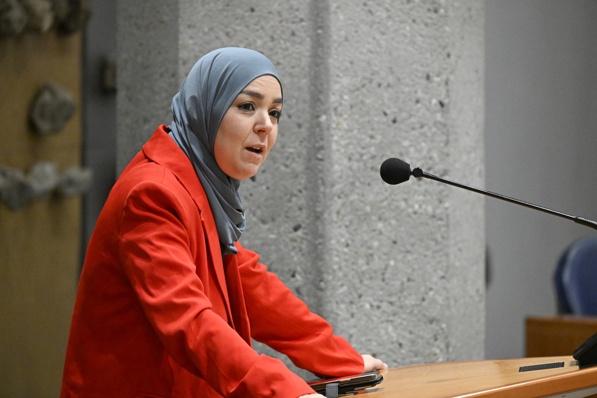 Provincie Brabant doet aangifte om lek sollicitatie Esmah Lahlah