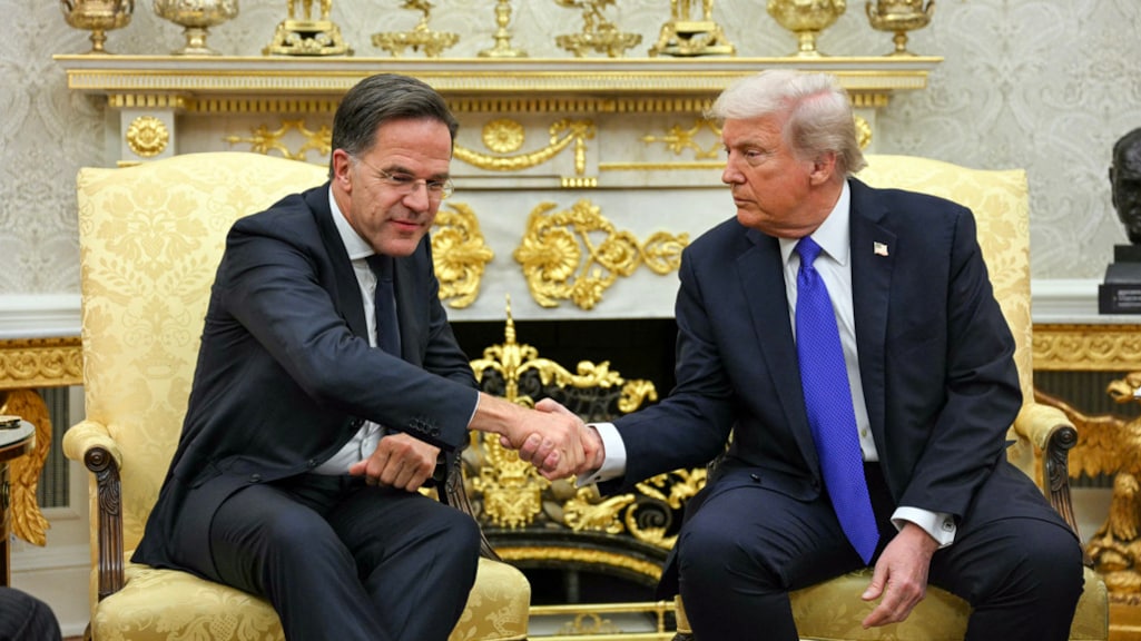 Trump komt met sancties op Russische olie en annuleert gesprek met Poetin