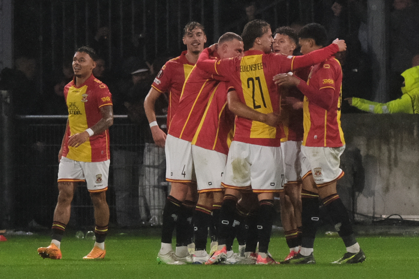 Grote stunt: Go Ahead Eagles verslaat Aston Villa in eigen huis