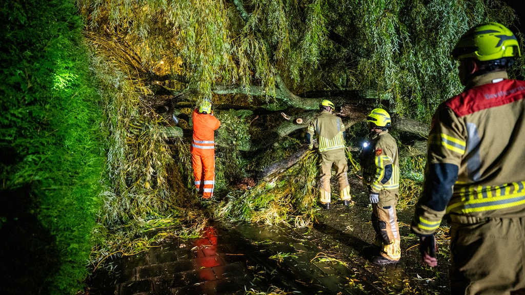 Benjamin officieel derde storm deze herfst, ook morgen nog zware windstoten