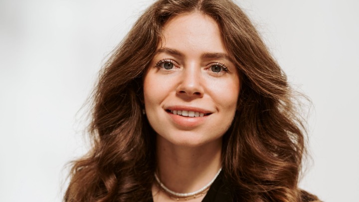 'Zag eruit als een spook': Shelly was veganist, maar eet nu tóch weer soms vlees