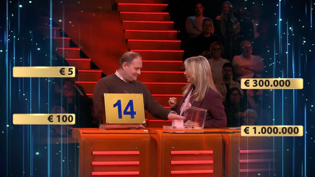 Spanning tot de laatste koffer: jeugdliefdes winnen groot bedrag in Miljoenenjacht: 'Dat is heel veel geld'