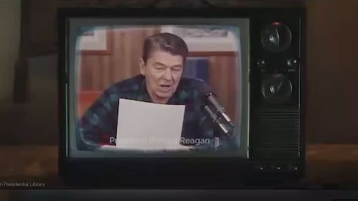 Trump boos om filmpje, verhoogt importheffing Canada met 10 procent