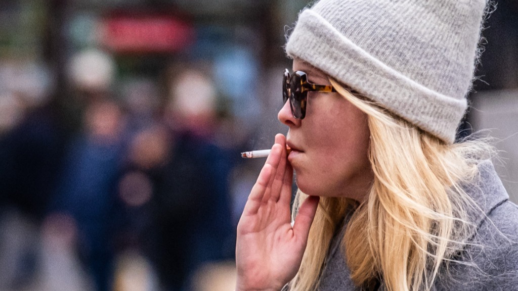 Meerderheid rokers en niet-rokers wil strenger rookverbod 