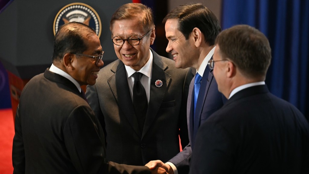 Vredesakkoord tussen Thailand en Cambodja getekend