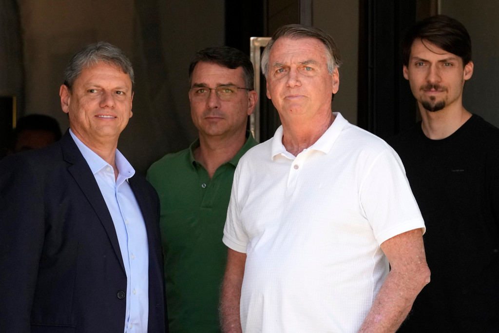 Advocaten Bolsonaro in hoger beroep tegen lange celstraf