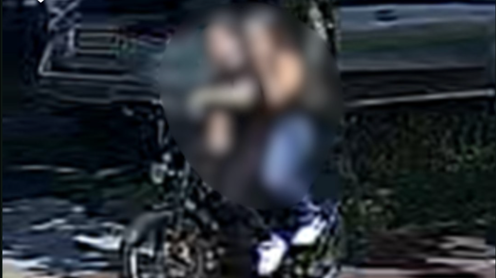 Duo op fatbike spuit jongen (11) in gezicht met brandende vloeistof