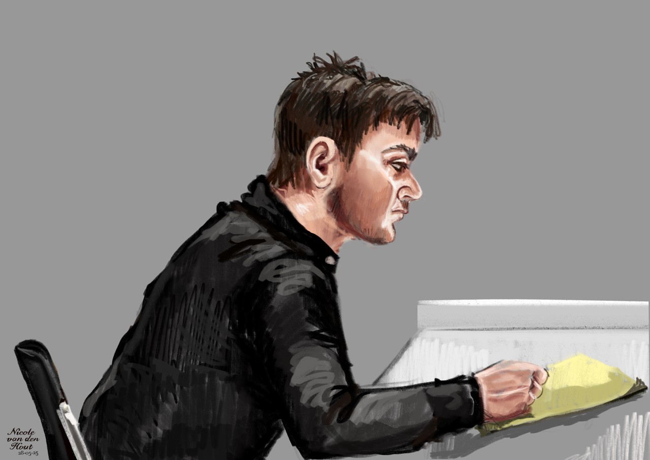 Geen celstraf voor man die met mes medewerker Kamergebouw bedreigde