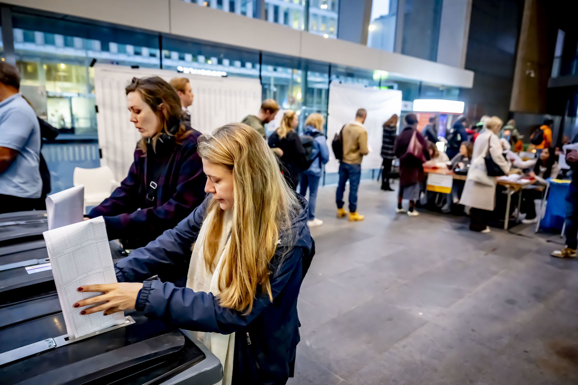 Waar kan ik stemmen? Mag ik mijn kind meenemen? En 5 andere vragen