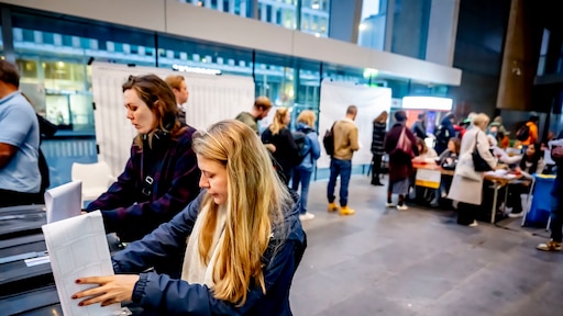 Waar kan ik stemmen? Mag ik mijn kind meenemen? En 5 andere vragen