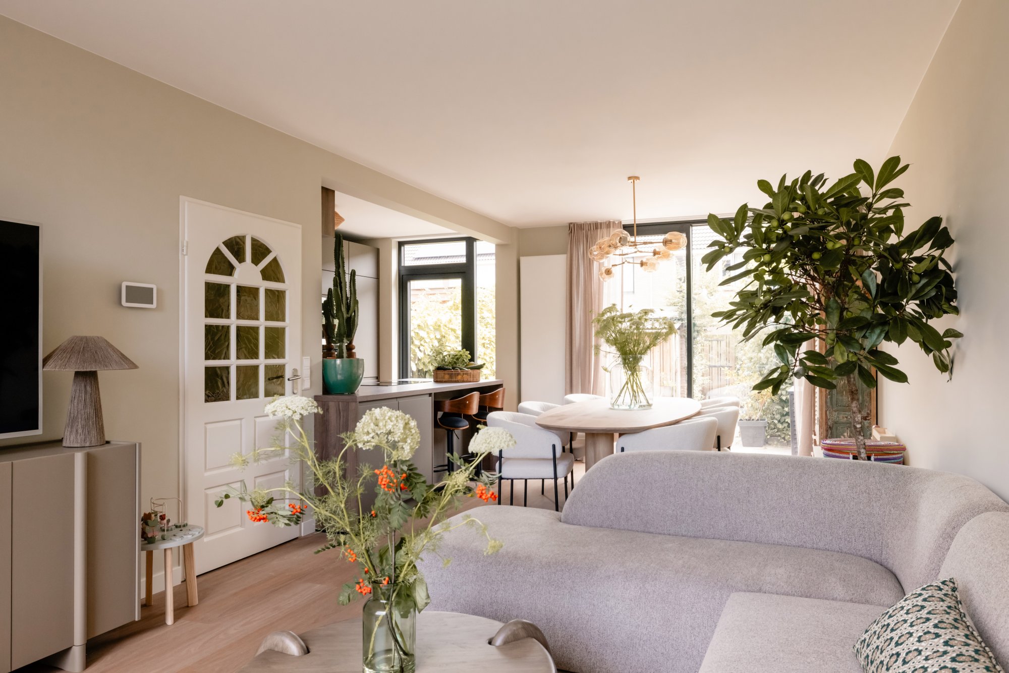 Zo verandert Roos Reedijk haar interieur met de seizoenen mee, zónder iets nieuws te kopen